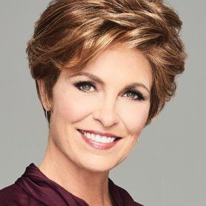 Eva Gabor Beauty Spot Short Side-Swept Comfort Cap